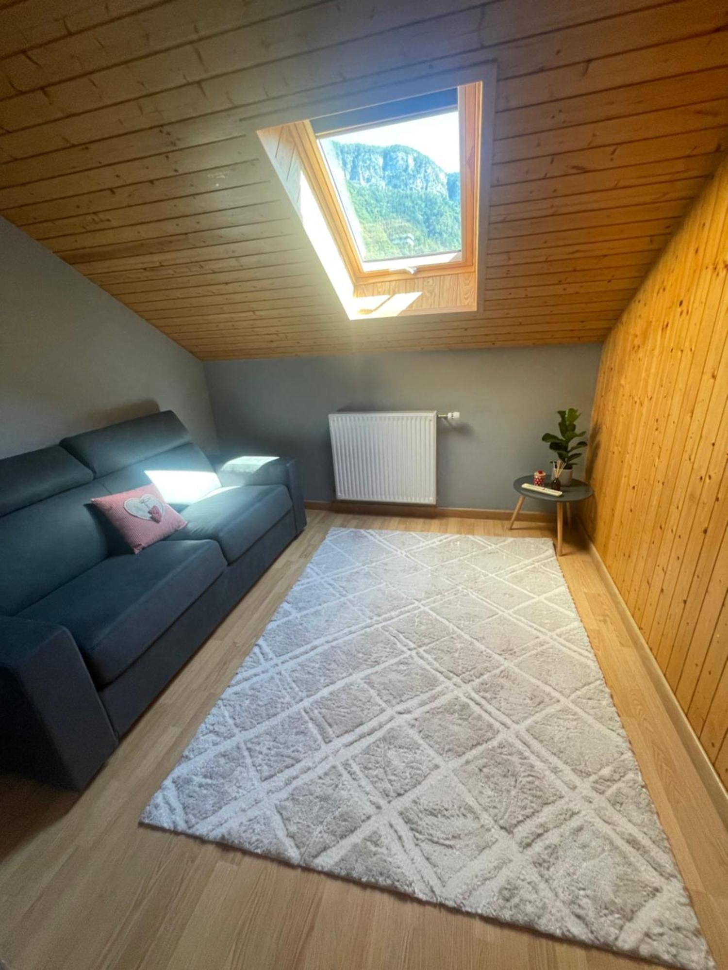Appartement Entre Lac Et Montagnes Thones Exterior photo