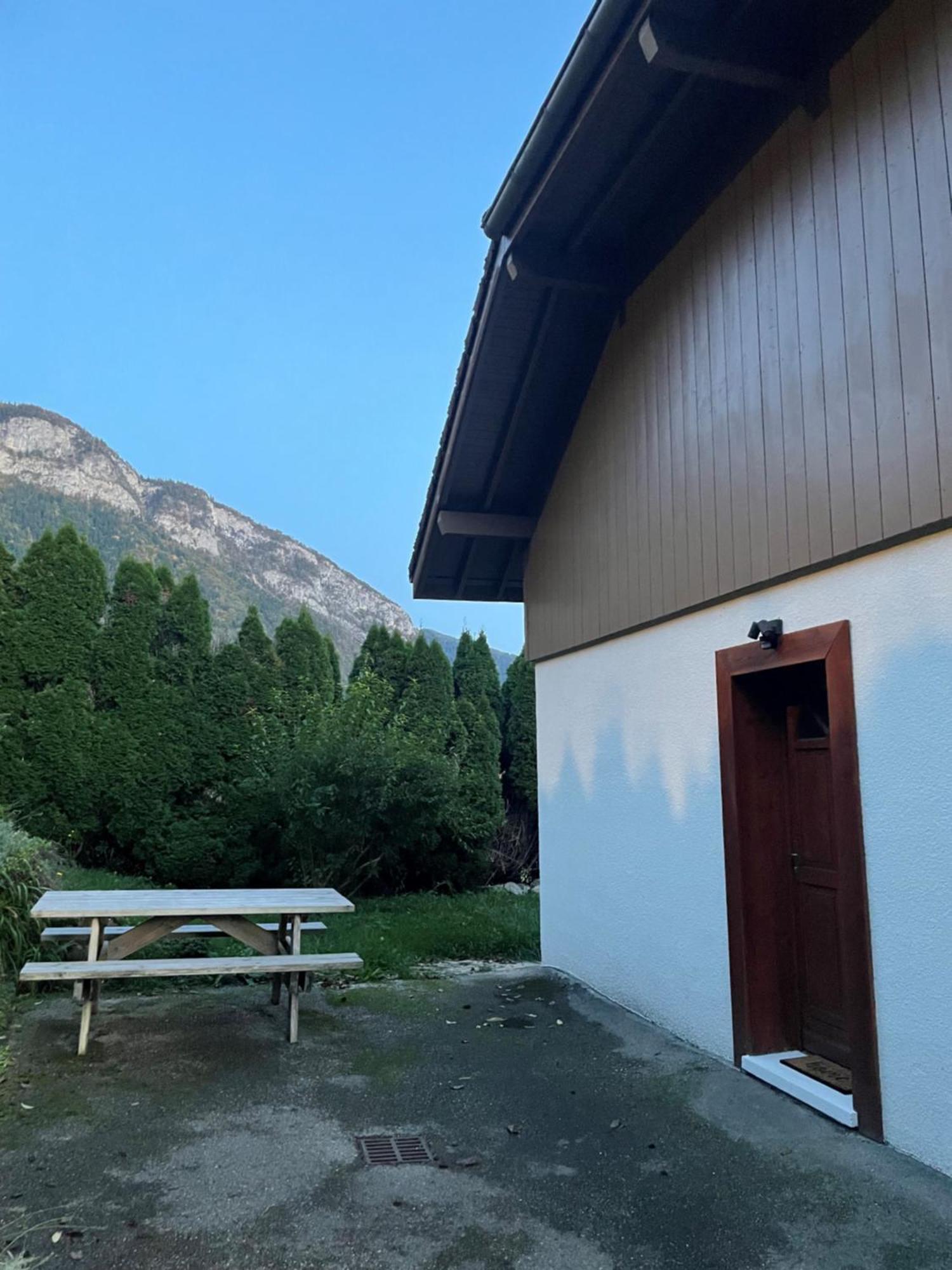 Appartement Entre Lac Et Montagnes Thones Exterior photo